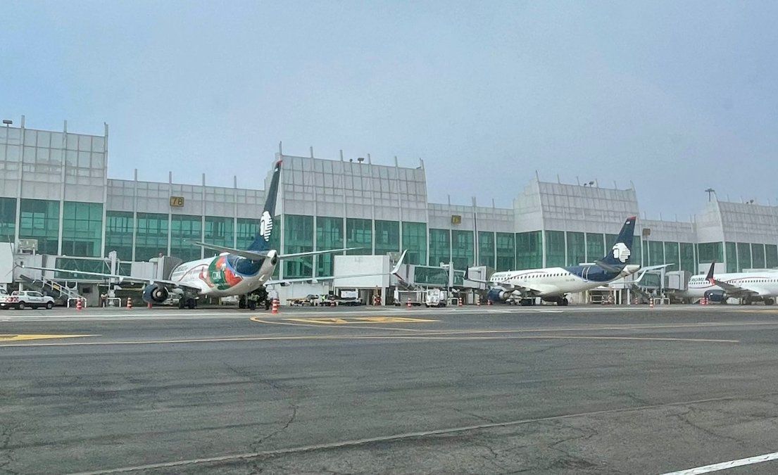 El Aeropuerto Internacional de Ciudad de México. El Aeropuerto Internacional de Ciudad de México.