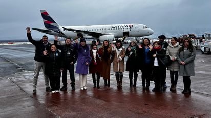 Lanzamiento de vuelo Latam Airlines Santiago - Puerto Natales: Representantes de gremios de Puerto Natales, Torres del Paine Última Esperanza; servicios públicos y autoridades de la Región de Magallanes.