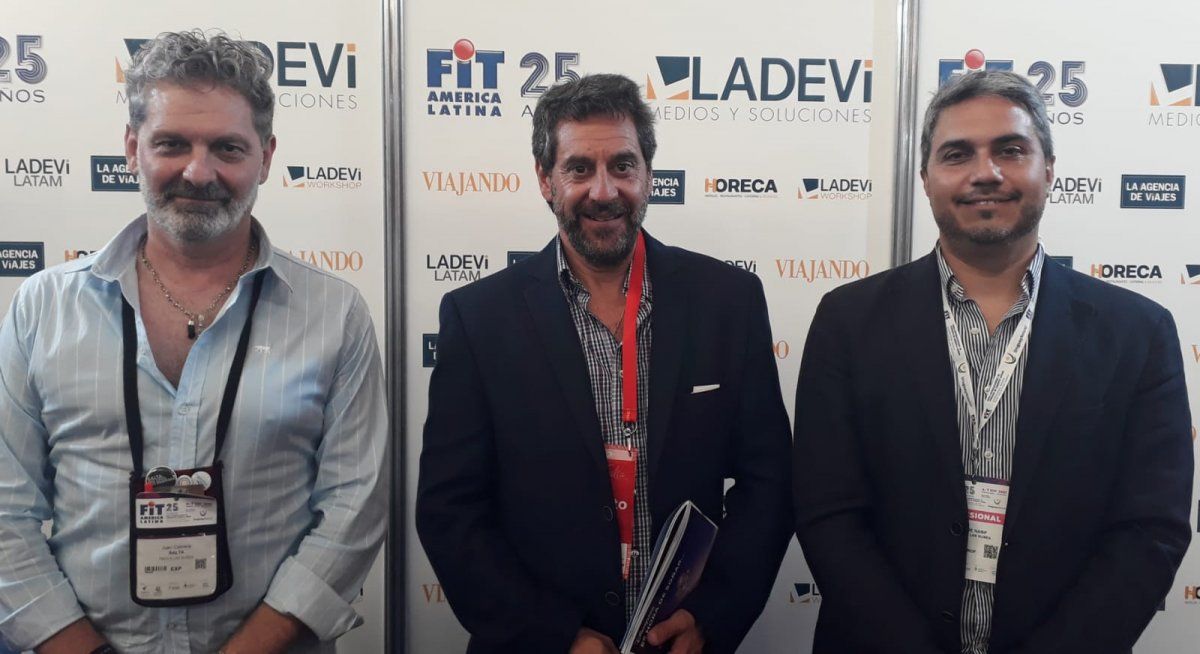 Directivos del Tren a las Nubes presentes en FIT.