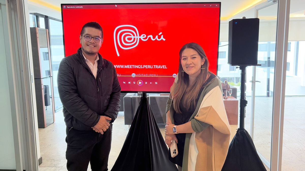 Representantes de la mayorista Kreatours en evento de PromPer&uacute; sobre turismo MICE.