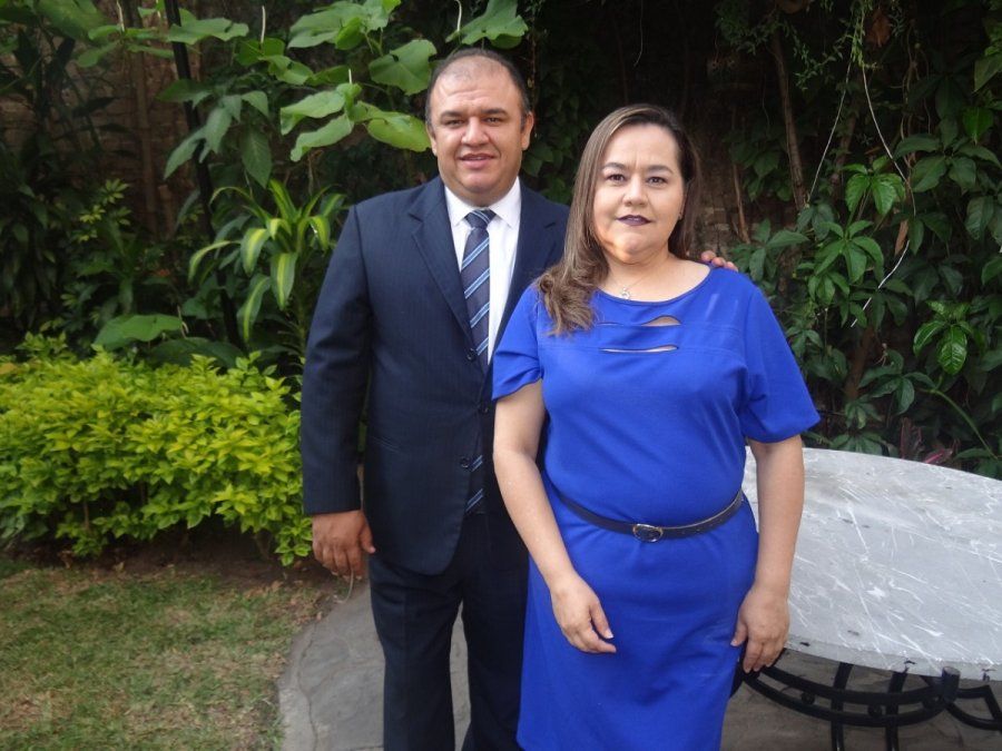 Jesús Manuel García, director general de Grupo Mexjal; y Cristina Alvarado Ortiz, directora de ibitrip. 