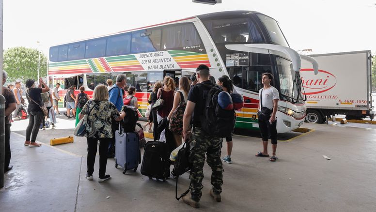 Entre el 5 y el 7 de abril y desde y hacia la terminal de ómnibus de Retiro, en plena Semana Santa, serán 2.550 los servicios de buses, trasladando 127.500 personas.