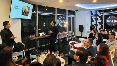 Tarde de Tiburones con Caps Future Rooms