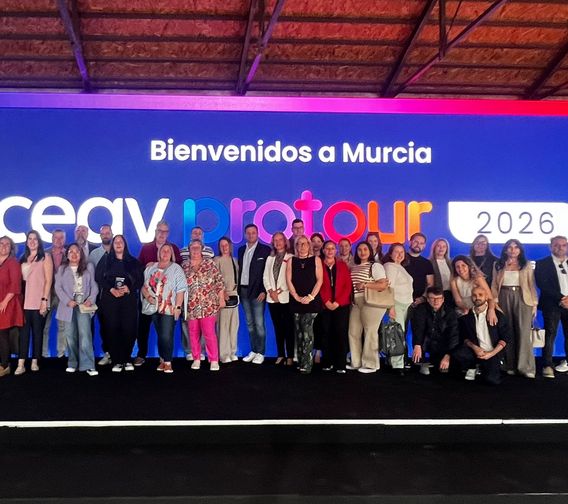 Foto de familia del CEAV ProTour en su parada en Murcia.