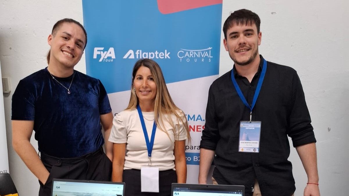 Nicolás Rad Galeano, responsable de Marketing de Carnival Tours; Estefanía Gentsh, Operaciones Terrestres de FyA; e Iván Conter, ejecutivo comercial de dicha compañía.