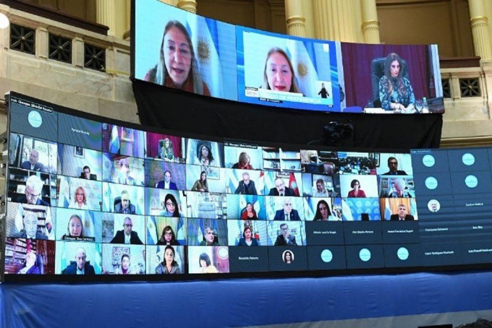 Ana María Ianni y Silvia Giacoppo piden en el Senado para declarar la Emergencia Turística.
