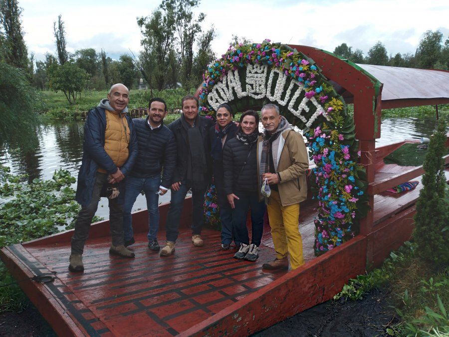 Directivos de Pe-Tra Operadora y Navitur by Pe-Tra durante el lanzamiento del Royal Outlet.