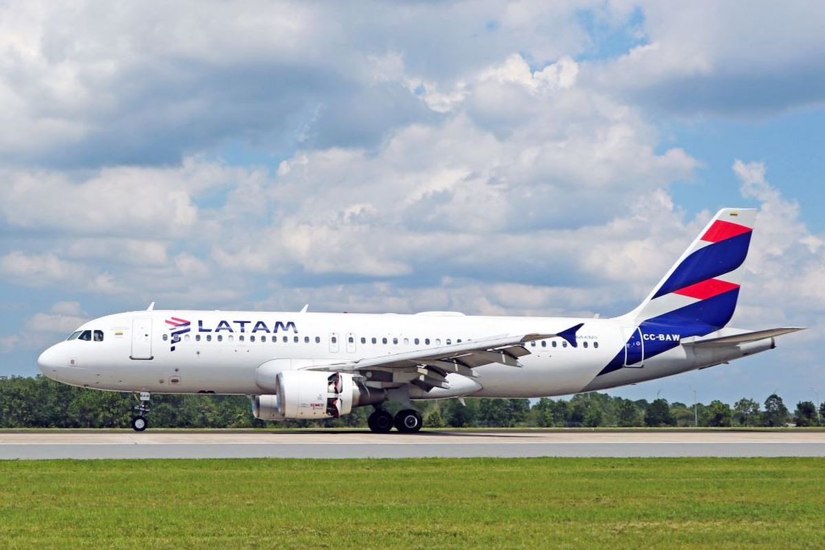 Latam Airlines registr&oacute; beneficios en el semestre .