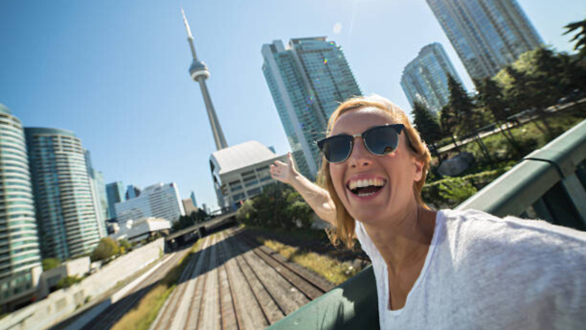 Explora Toronto, una de las ciudades más turísticas de Canadá.