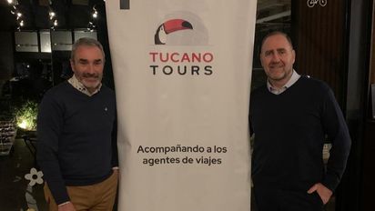 Tucano Tours: Paulo Proud, responsable comercial; junto a Ruben Faber, gerente comercial para el Interior.