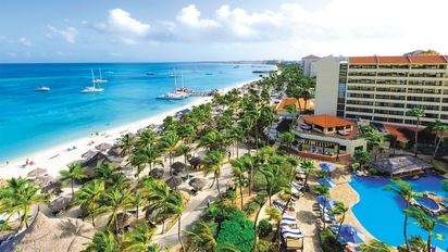 Vacaciones en el Caribe: el exclusivo resort de cinco estrellas que fascina a los turistas en Aruba
