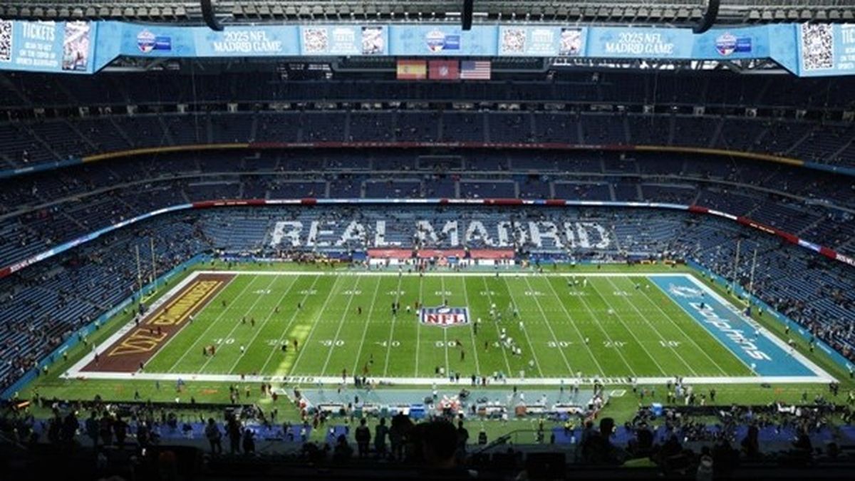 El domingo 16 de noviembre jugaron, en el Santiago Bernabeu, los Washington Commanders y los Miami Dolphins.