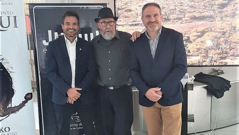 Federico Posadas, Claudio Zucchino y Diego Valdecantos durante la presentación en la Casa de Jujuy.