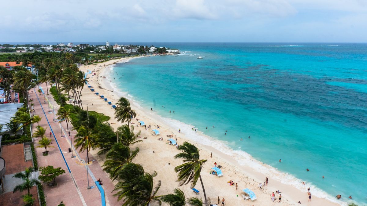 Las playas color turquesa de San Andrés permiten disfrutar de lo mejor del Caribe con una excelente relación precio-calidad. 