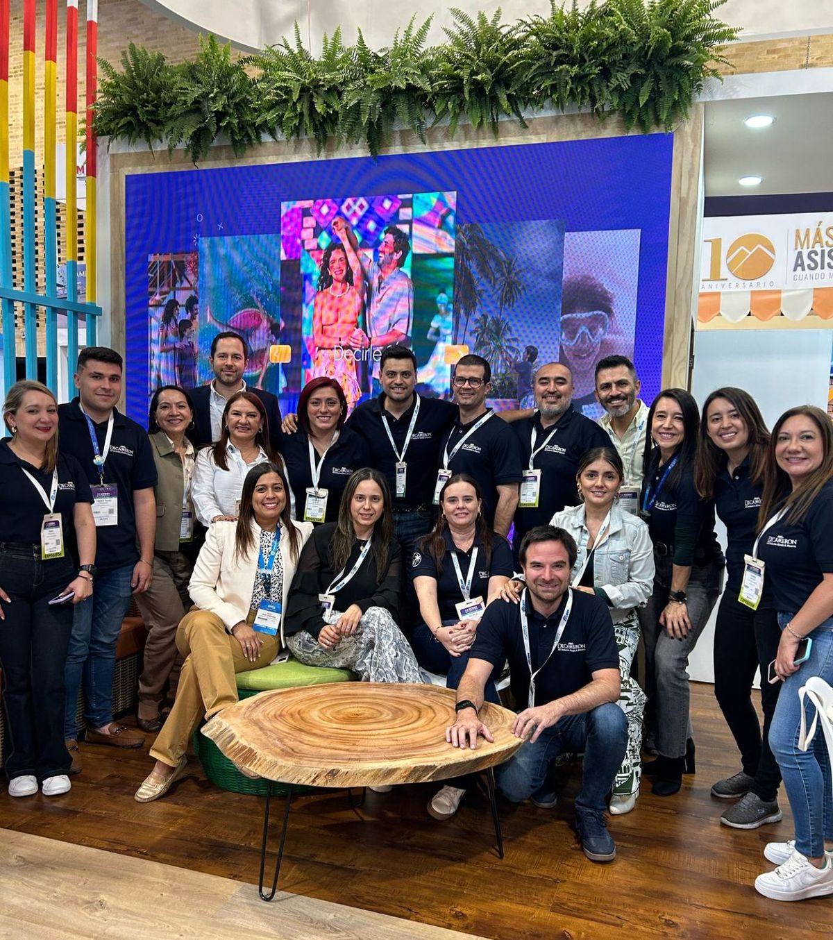 Equipo de Decameron en el marco de la Vitrina Turística Anato.