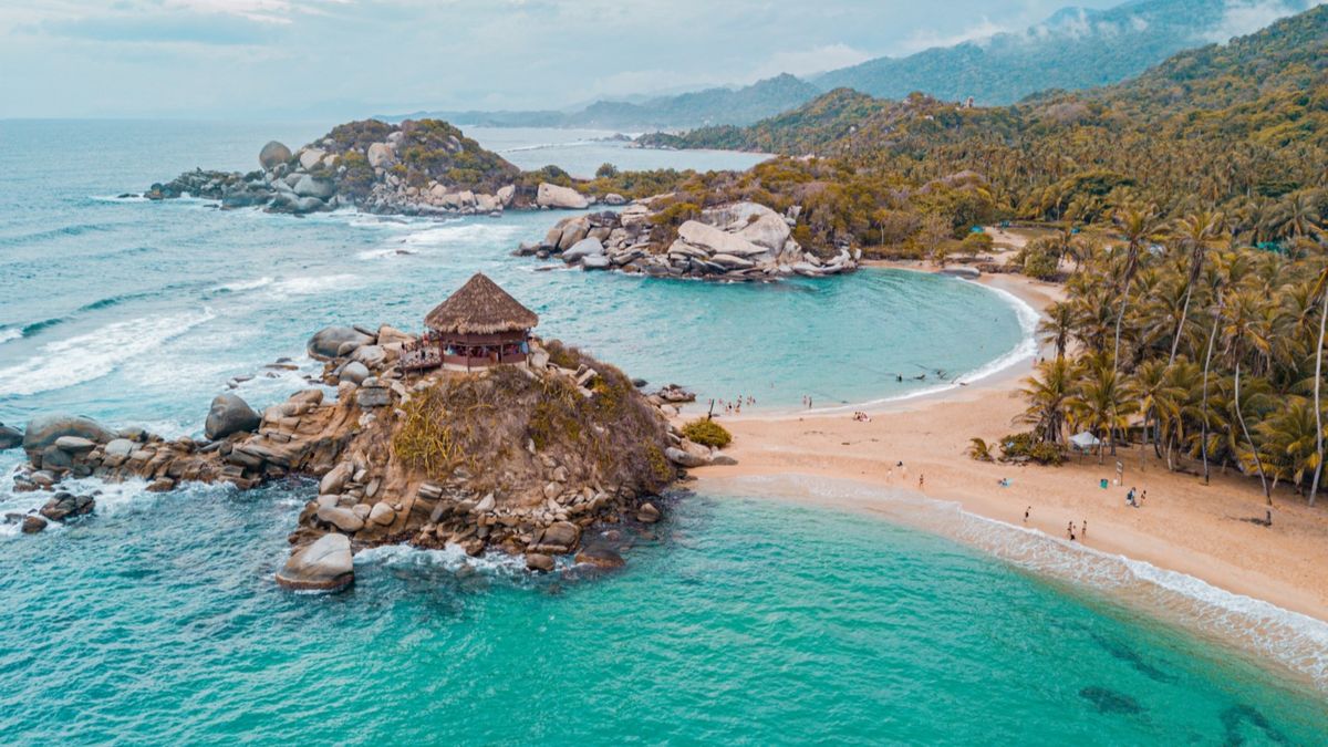 Santa Marta hace parte del portafolio de EM Hotels y se distingue por su conexión con la naturaleza y la biodiversidad que encierran sus playas y montañas.