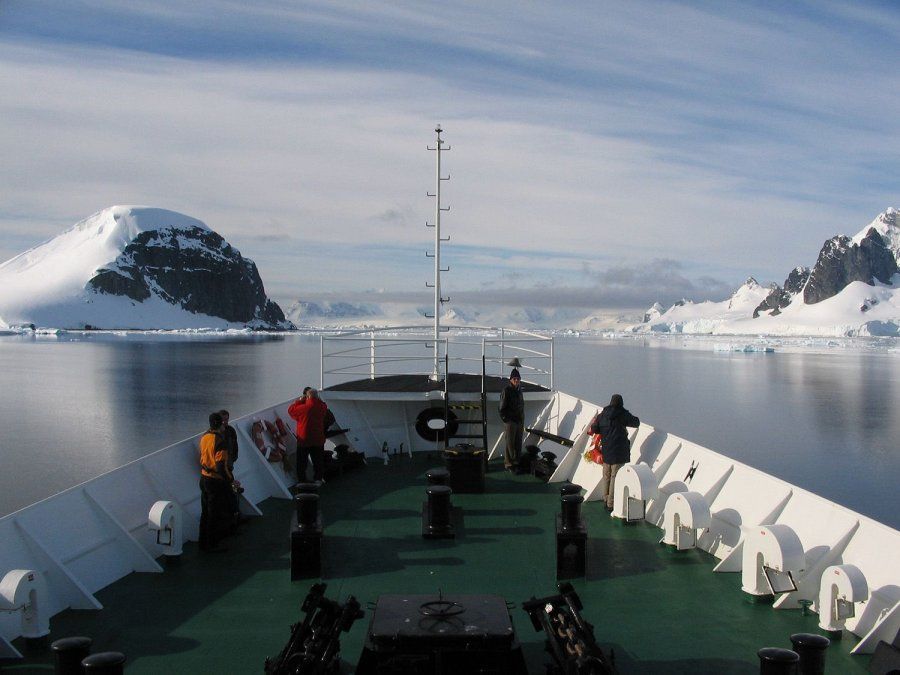 Los cruceros de Ushuaia a la Antártida ofrecen diferentes itinerarios. Los cruceros de Ushuaia a la Antártida ofrecen diferentes itinerarios.