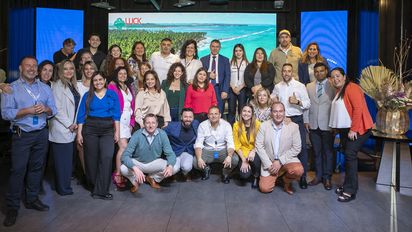 Equipo de Expan Tours junto a proveedores que participaron del workshop.