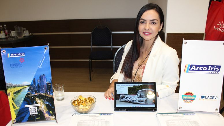 Marcela Gómez, representante de Arco Iris Viajes.