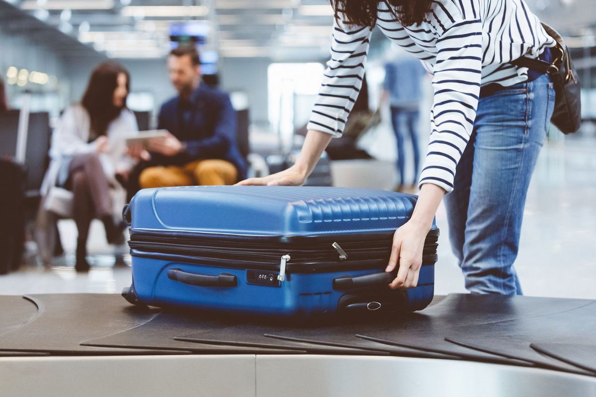 A través de un comunicado, las agencias de viajes respaldaron la iniciativa del Congreso de eliminar el cobro por equipaje en cabina. A través de un comunicado, las agencias de viajes respaldaron la iniciativa del Congreso de eliminar el cobro por equipaje en cabina.