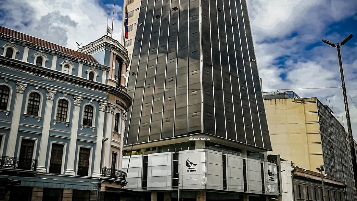 Edificio La Licuadora, donde opera actualmente el Ministerio de Turismo. Edificio La Licuadora, donde opera actualmente el Ministerio de Turismo.