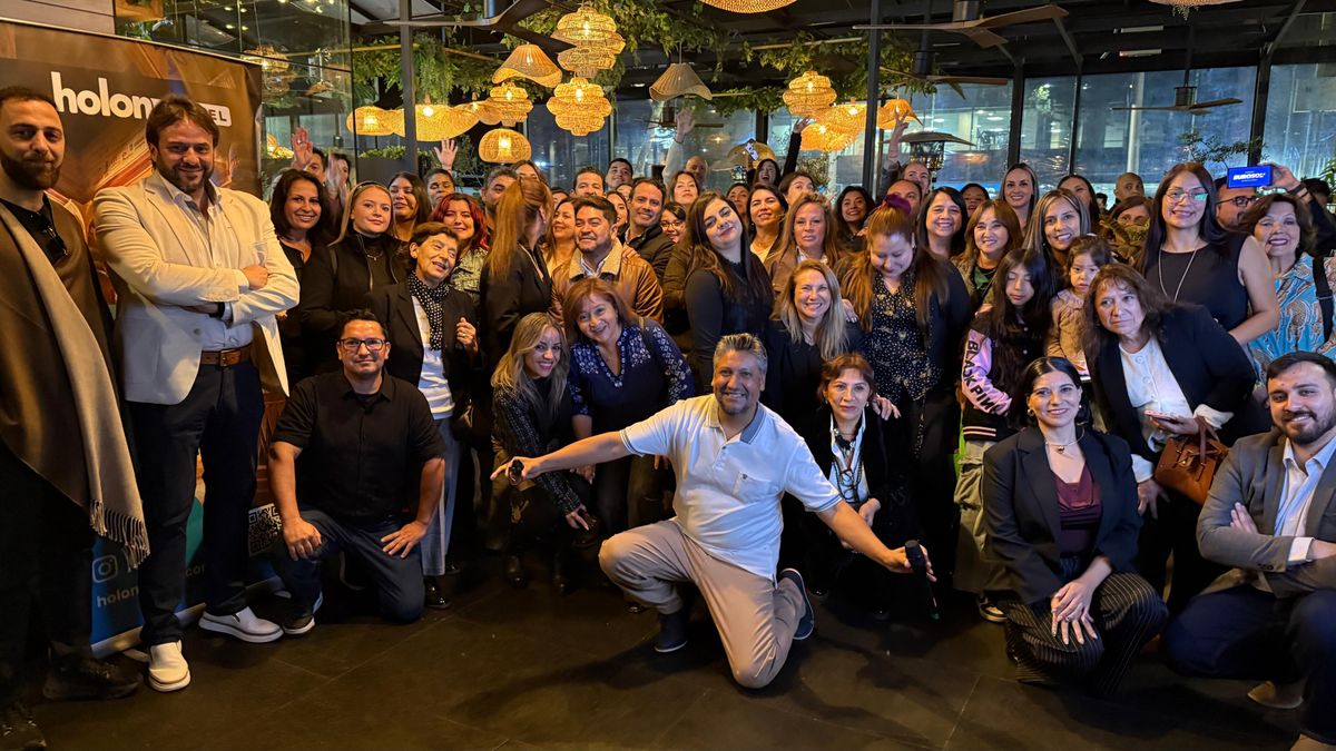 Holon Travel: David Patiño junto a un selecto grupo de agencias y representantes del trade nacional.