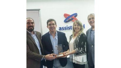 Assist med y Travelplan recibieron el Premio Insignia