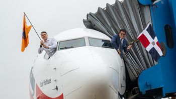 Víctor Pacheco y David Collado inauguraron vuelo de Arajet a Nueva York.