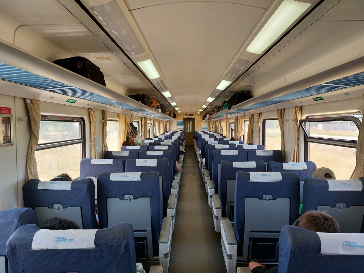 En los viajes en tren a Mar del Plata durante la temporada de verano 2023 son ofrecen varias ventajas, más allá del precio.