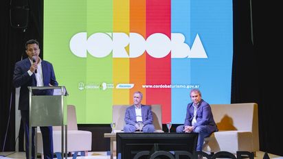 Visit Córdoba: el plan de marketing turístico internacional fue presentado oficialmente por Juan Schiaretti, gobernador, Alejandro Lastra, presidente de la Agencia Córdoba Turismo, y Fernando Desbots, vicepresidente de la Cámara de Turismo de Córdoba.