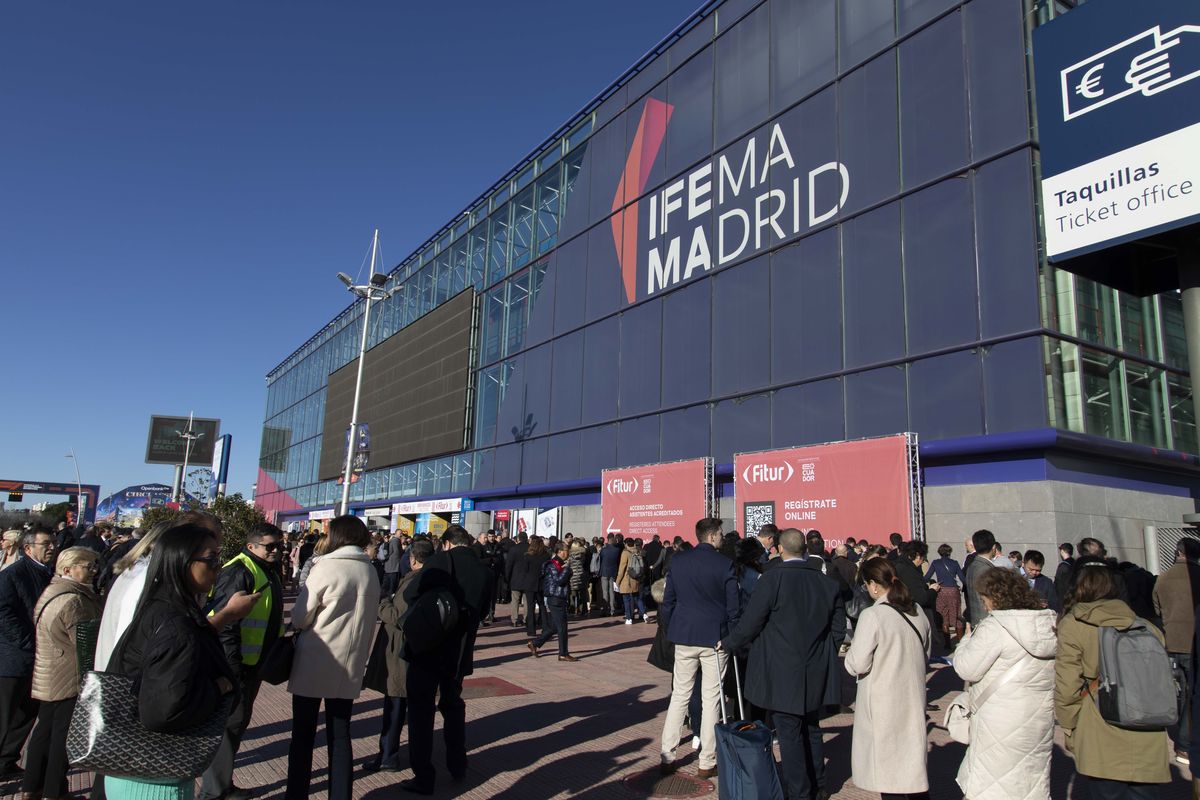Exterior de IFEMA, lugar donde se desarrollan eventos como Fitur en Madrid. - Ladevi Medios y Soluciones Exterior de IFEMA, lugar donde se desarrollan eventos como Fitur en Madrid.