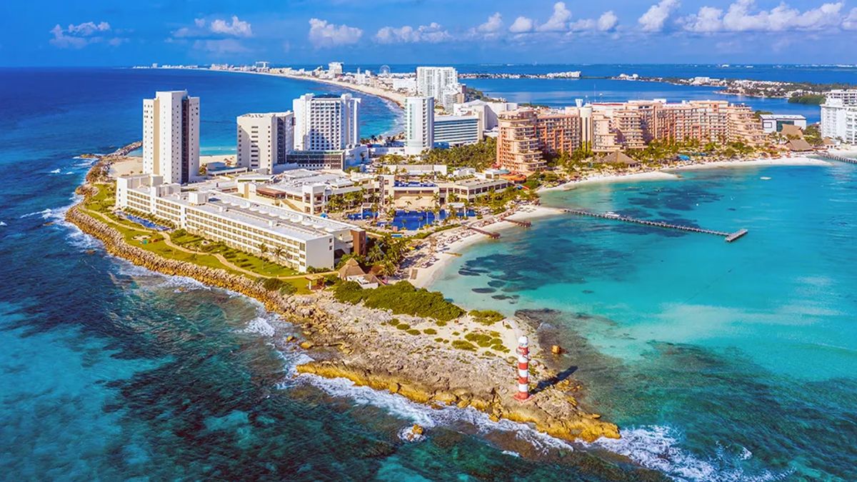 Cancún permitirá que los hoteleros remodelen sus propiedades sin pagar la licencia correspondiente.