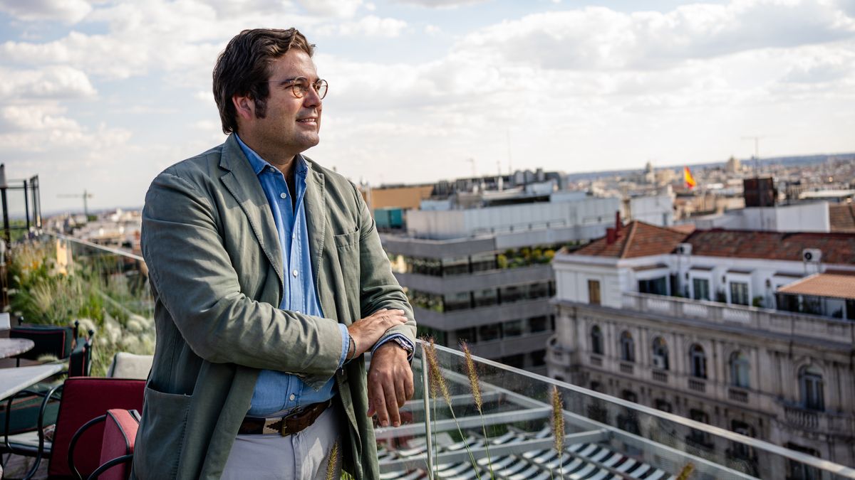 Antonio López Lázaro, CEO de Euroairlines, celebra el 25° aniversario del grupo empresarial fundado en enero de 2001.