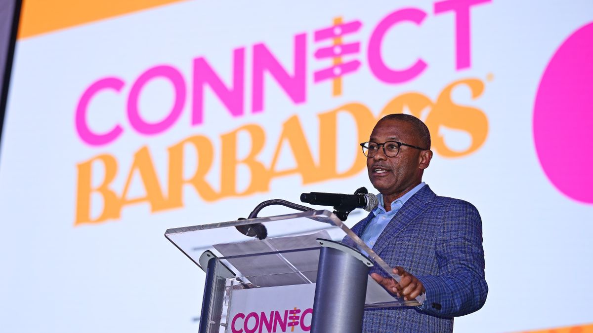Ian Gooding-Edghill, ministro de Turismo y Transporte Internacional de Bardados.