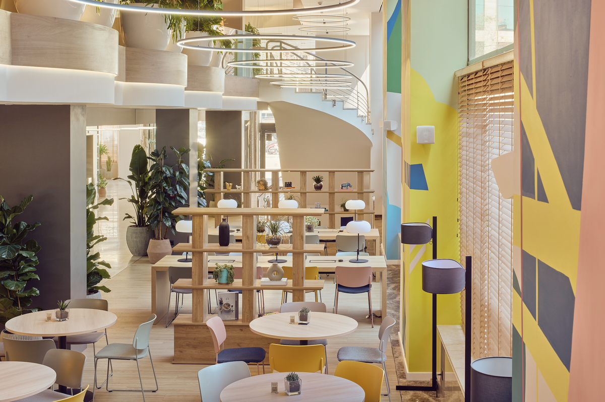Hall del hotel INNSiDE Barcelona Apolo