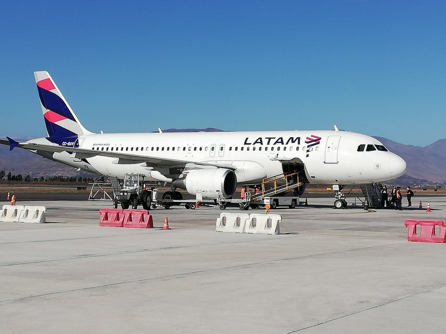 Latam Airlines responde acusaciones: Es falso