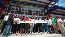 Bahía Solano cambia su puerta de entrada: nuevas obras aeroportuarias y viales buscan mejorar la llegada de viajeros al destino.