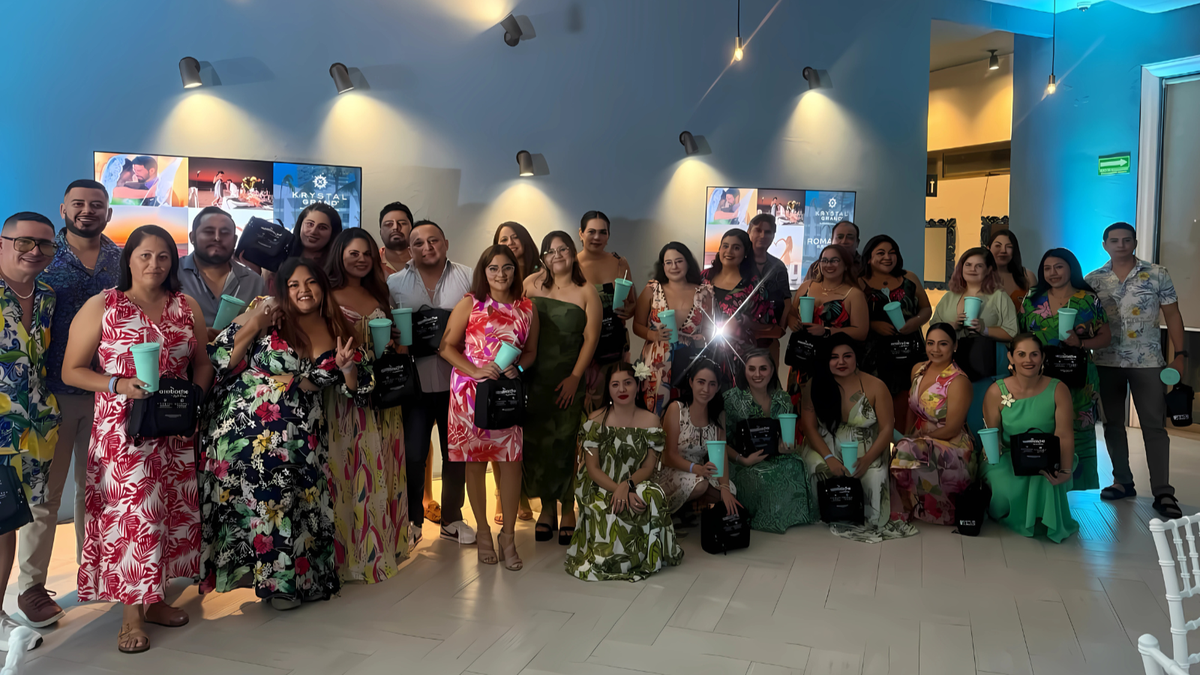 Azabache invitó a un grupo de agencias a conocer sus mejores propuestas para bodas en&nbsp; las propiedades de Krystal en el Pacífico Mexicano.