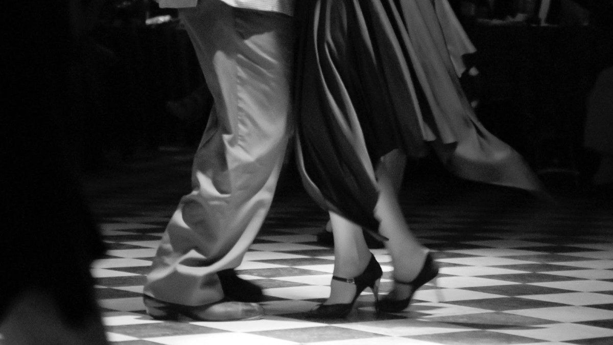 No te pierdas del encuentro de milonga con entrada gratis en el Cine Teatro El Plata de Mataderos.