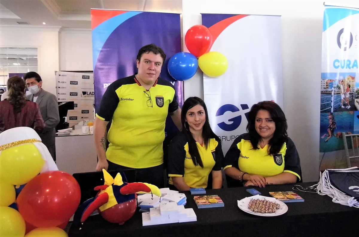 Equipo comercial de Grupo Viajes. - Ladevi Medios y Soluciones Equipo comercial de Grupo Viajes.