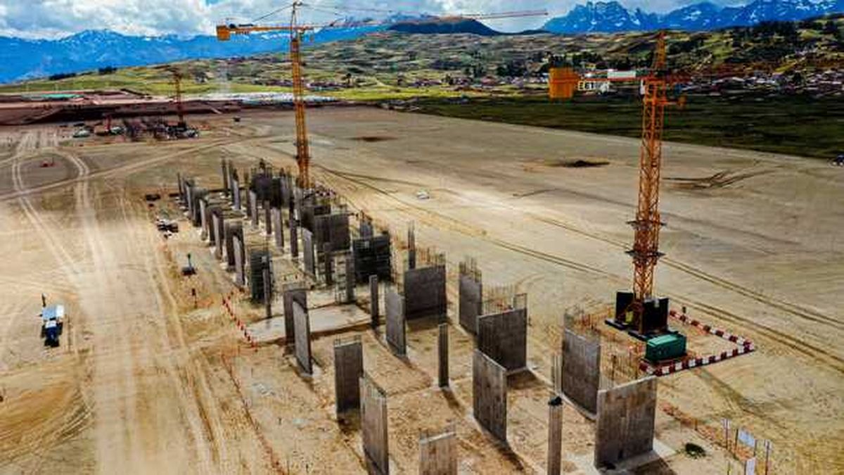 El MTC inició las obras del terminal de pasajeros en el aeropuerto de Chinchero. - Ladevi Medios y Soluciones El MTC inició las obras del terminal de pasajeros en el aeropuerto de Chinchero.