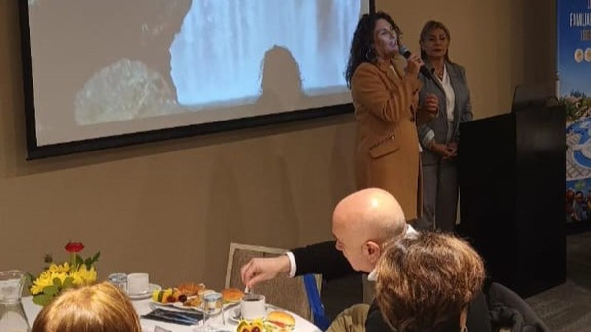 Equipo de Sandals Beaches & Resort lideró Master Class 2024 para agentes de viajes.