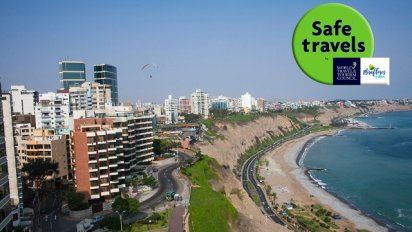 El Mincetur entregó el sello Safe Travels a 31 prestadores de servicios turísticos de Miraflores.