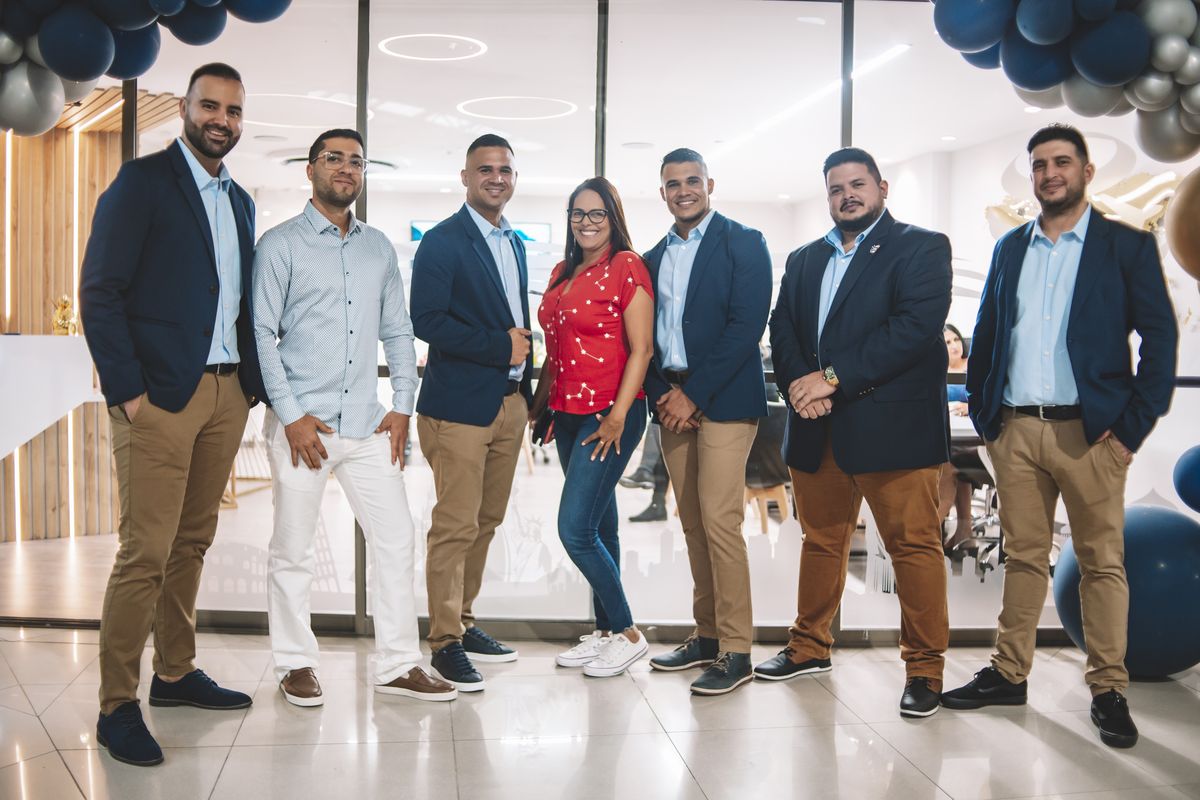 Inauguración de las oficinas de MaxiTravel Tours Wholesaler en Medellín.