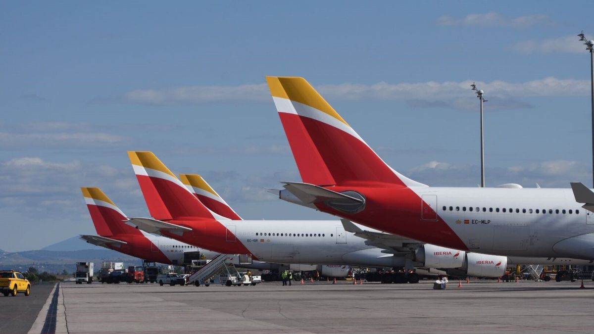 Flota de aviones de Iberia en Barajas (Madrid). Flota de aviones de Iberia en Barajas (Madrid).