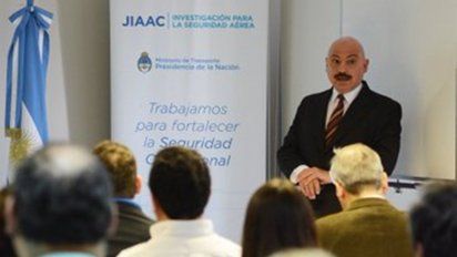 Gustavo Maron, flamante titular de la ANAC, en una conferencia brindada ante la Junta de Seguridad en el Transporte (JST). Gustavo Maron, flamante titular de la ANAC, en una conferencia brindada ante la Junta de Seguridad en el Transporte (JST).