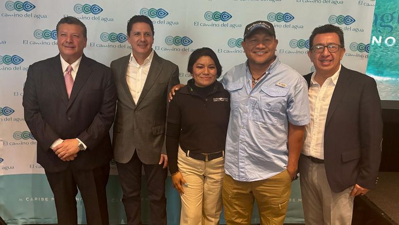 Representantes del Caribe Mexicano y prestadores de servicios de Quintana Roo en la presentación de El Camino del Agua.