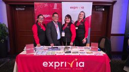 Roxana Cerna, Zhurik Garay y Jessica Chávez de Exprivia Grandes Viajes
