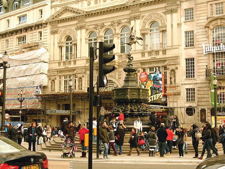Picadilly Circus, el punto neurálgico de la metrópolis londinense.