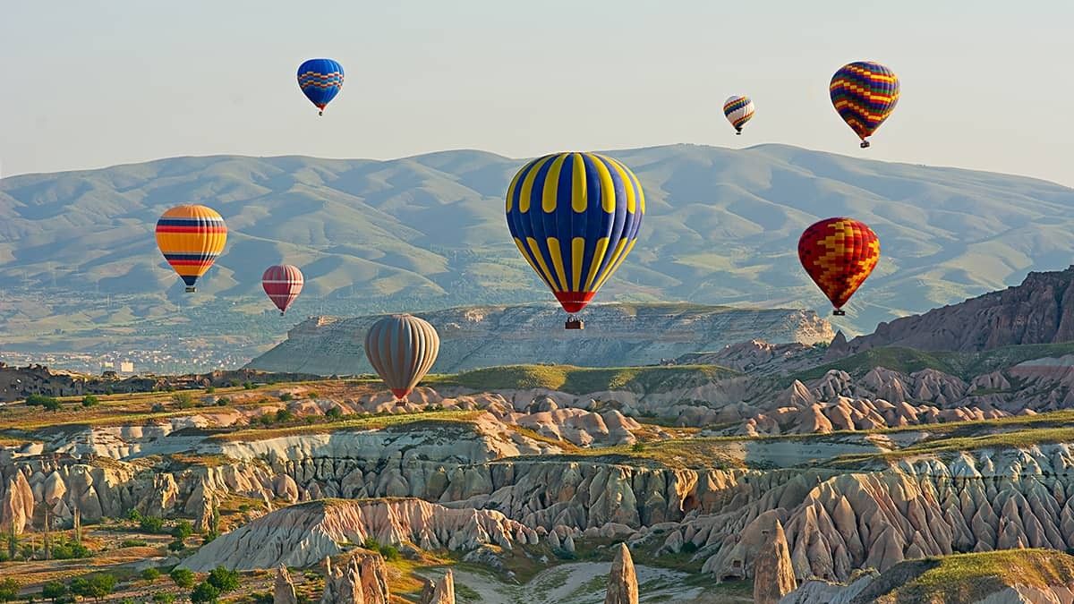 Turkish Airlines Holidays ofrece paquetes en más de 200 destinos desde más de 60 países, proporcionando vuelos, alojamiento, traslados, actividades o descubrimientos locales. Turkish Airlines Holidays ofrece paquetes en más de 200 destinos desde más de 60 países, proporcionando vuelos, alojamiento, traslados, actividades o descubrimientos locales.